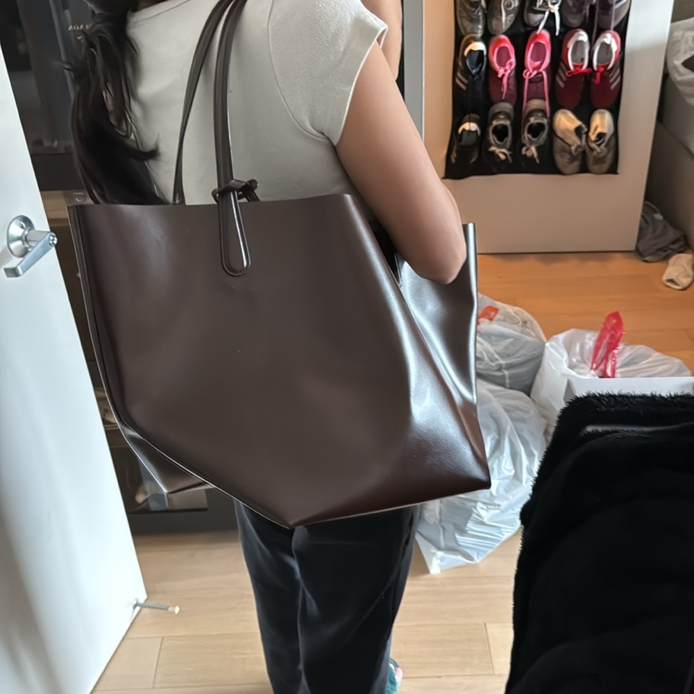 Mansur Gavriel everyday Brown Tote - Picture 9 of 13